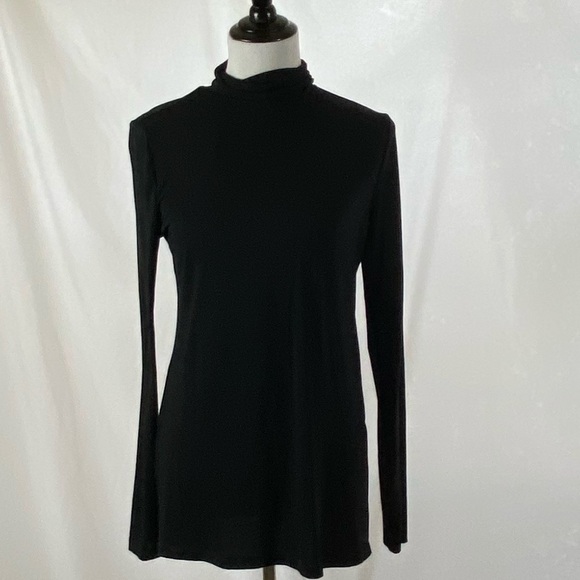 Vina Active 🔵 Life Lightweight Black Stretch Top NWT - Picture 10 of 11